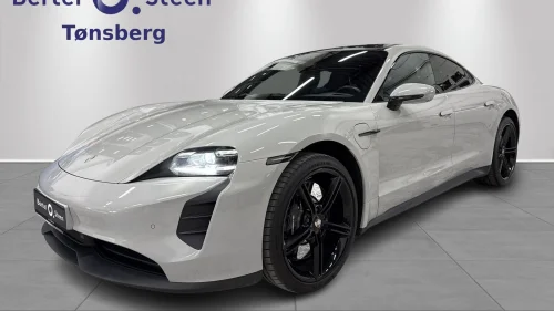 PORSCHE Taycan 4S 4S / PPB / Chrono / BOSE / Sportsound / ACC / 18veis /