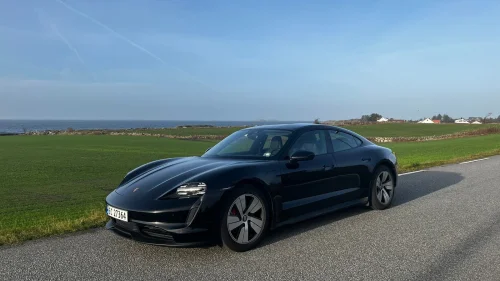 PORSCHE Taycan 4S 4S PB