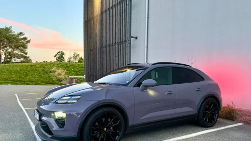 PORSCHE Macan 4 Panorama, head-up, hengerfeste, matrix