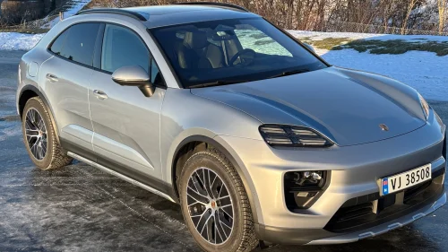 PORSCHE Macan 4 4