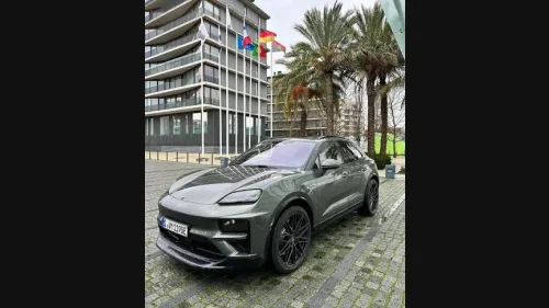 PORSCHE Macan 4 4