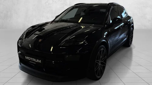 PORSCHE Macan 4 PASM ACC BOSE H.Feste Panorama SurroundView 18-V 22"