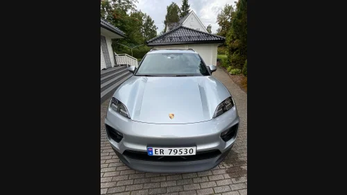 PORSCHE Macan 4 4