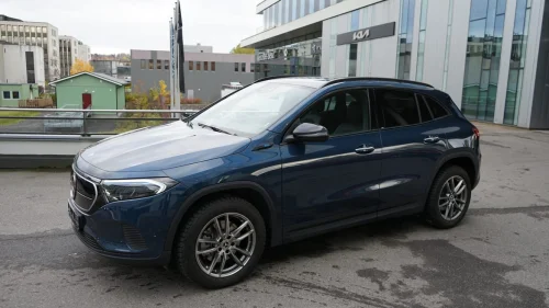 MERCEDES-BENZ EQA 300 4MATIC 300 4Matic / Godt utstyrt / Lav km !
