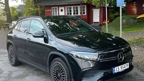 MERCEDES-BENZ EQA 300 4MATIC Mercedes EQA 300|AMG|Night Edition|Headup|PANO|Krok|360