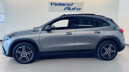 MERCEDES-BENZ EQA 300 4MATIC 300 4M AMG/NIGHT/PANO/DISTR+/BURMESTER/KROK/"NORSK" BIL