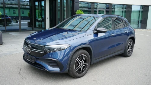 MERCEDES-BENZ EQA 300 4MATIC 300 4Matic  AMG / Godt utstyrt