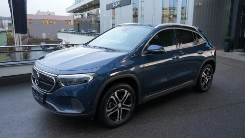 MERCEDES-BENZ EQA 300 4MATIC 300 4Matic / Godt utstyrt