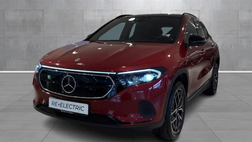 MERCEDES-BENZ EQA 300 4MATIC MEGET VELUTSTYRT/LAV KM