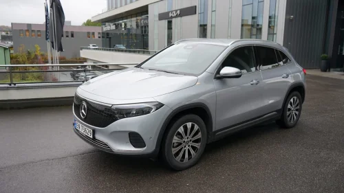 MERCEDES-BENZ EQA 300 4MATIC 300 4Matic / mye utstyr !