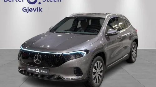 MERCEDES-BENZ EQA 300 4MATIC Ryggekamera / Hengerfeste/ mye fint utstyr! lav km!