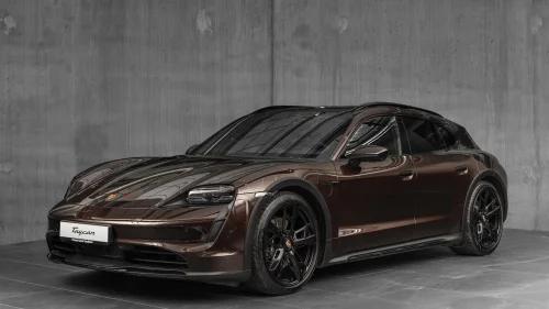 PORSCHE Taycan 4 4 Topp utstyrt bil med lav km!