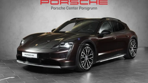 PORSCHE Taycan 4 18veis/Sport Chrono/Pano/Bose/LED++