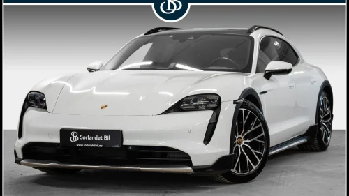 PORSCHE Taycan 4 4 / LAV KM! / OFFROAD / R.AXLE / OLEA / 18-V / ACC