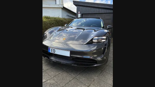 PORSCHE Taycan 4 S.Chrono/Pano/V.pumpe/Luft/C.access/P.skjerm/Bose/Norsk