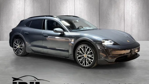 PORSCHE Taycan 4 4, 18 veis, Sport Chrono, Luft, Matrix, 4-Soners++