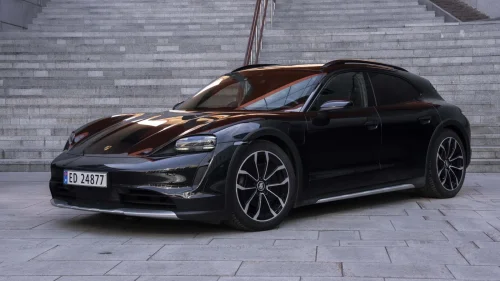 PORSCHE Taycan 4 CT4/Panorama/SportChrono/Norsk/Rattvarme/Skinn/FriFrakt