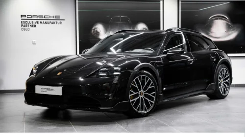 PORSCHE Taycan 4 4 18VEIS HUD BOSE BAK.AKSEL LUFT MATRIX SPORT CHRONO