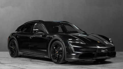 PORSCHE Taycan 4 4/BOSE/Bakakselstyring/HUD/18-veis/Passasjerskjerm/++