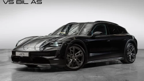 PORSCHE Taycan 4 4 18veis/S.Chrono/BOSE/Matrix/Pano/PASM/PESS/R.Kam/21"+