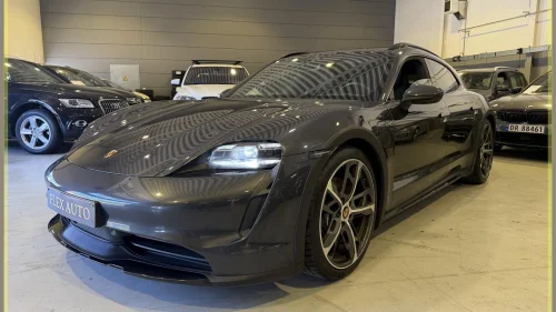 PORSCHE Taycan 4 Cross Turismo|S.Chrono|PASM|PDLS|Matrix |ACC|BOSE|18.V