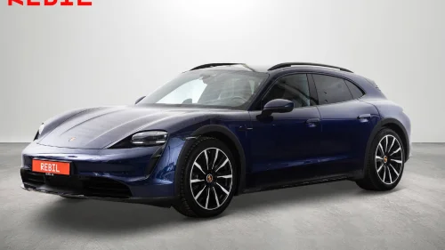 PORSCHE Taycan 4 4CT/Chrono/BOSE/HUD/PASM/Pano/360kam/18-Veis/20"/