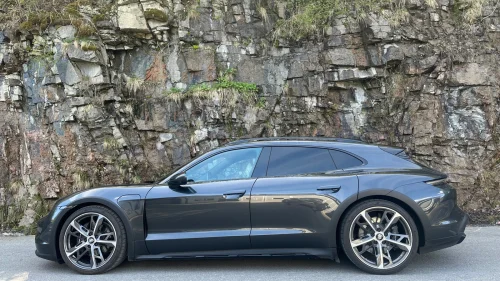 PORSCHE Taycan 4 Norsk/360g/Bose/21"/Pano/