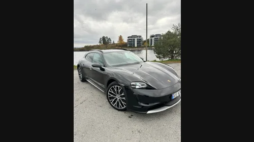 PORSCHE Taycan 4 4 Cross Turismo | Lav KM | 18-veis | Sport Chrono