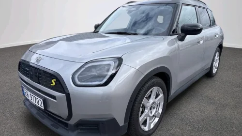 MINI Countryman SE ALL4 Classic Trim Package M+