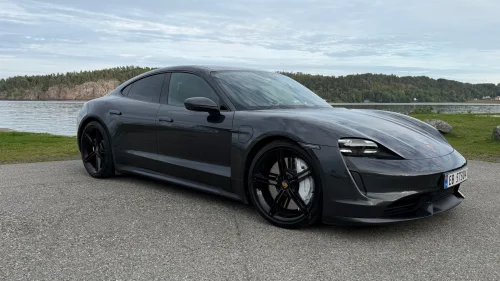 PORSCHE Taycan Turbo