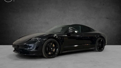 PORSCHE Taycan Turbo 680HK I PAW I Sport Chrono I Bose I 18 veis