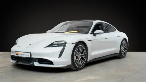 PORSCHE Taycan Turbo Turbo SportChrono PassengerDisplay 18-veis Panoramatak