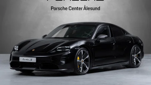 PORSCHE Taycan Turbo S Turbo S PDCC Sport,Burmester,21"karbonfelger,NigthView
