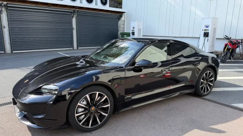 PORSCHE Taycan Turbo