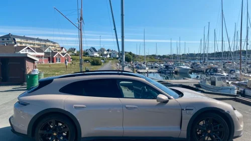 PORSCHE Taycan Turbo 680hk Turbo / S+V/ S.Chrono/ 18-veis// Bose/ Rear Axle