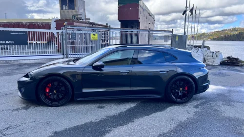 PORSCHE Taycan GTS Turbo Sport Turismo