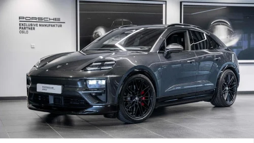 PORSCHE Macan Turbo Turbo 639hk|Rear-Axle|InnoDrive|Chrono|22"|HUD++