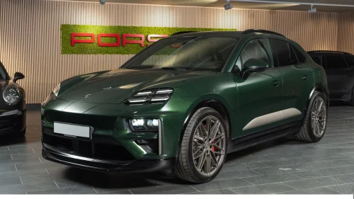 PORSCHE Macan Turbo Turbo Rear-axel/Panorama/22"/HUD/Passasjerskjerm/18-vei