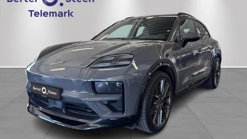 PORSCHE Macan Turbo Turbo|Luke|Burmester|18-veis|Carplay|Head-up|Qruise++