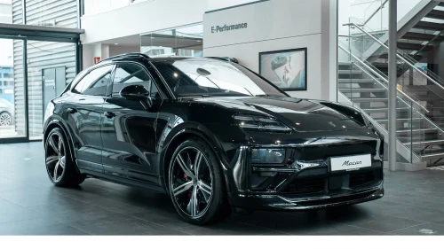 PORSCHE Macan Turbo Turbo/Burmester®/Head-Up/360-cam/Rear-Axle Steering