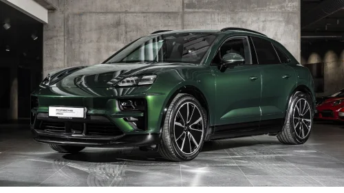 PORSCHE Macan Turbo Turbo R.Axle, Sp.Chrono, BOSE, AR-HUD, Krok