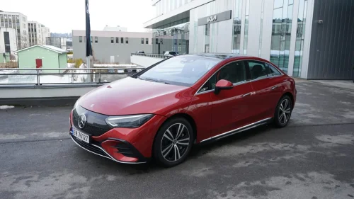 MERCEDES-BENZ EQE 300 300 AMG-Line / Spesielt godt utstyrt / reg. 2024