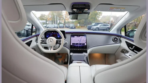 MERCEDES-BENZ EQE 300 300 2xAMG, distronic, pano, Burm., memory, 360`++