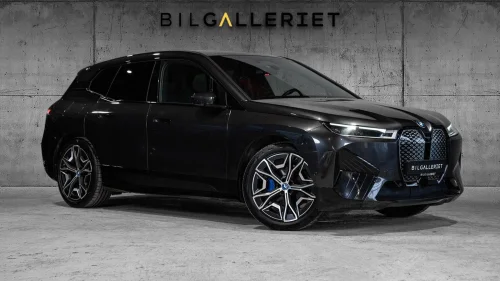 BMW iX xDrive40 XDRIVE40/FULLY CHARGED/HUD/HARMAN/22´SOMMER