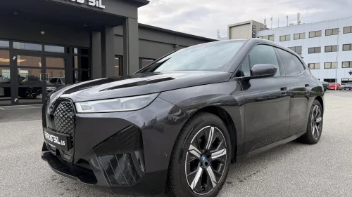 BMW iX xDrive40 xDrive40 Fully Charged /Sports/Laser/H&K/HeadUp/El.krok