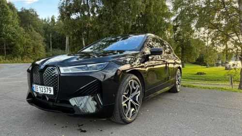 BMW iX xDrive40 xDrive 40 fullycharged Luft foran og bak 4hjulsstyrin