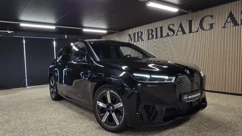 BMW iX xDrive40 xDrive40 Fully Charged/Laser/Pano/Navi/ACC/360/H.Feste