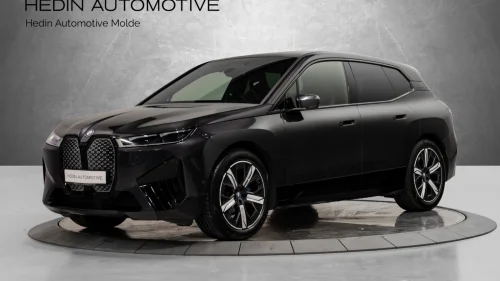 BMW iX xDrive40 xDrive40 Fully Charged, Pano, H/K, Multiseter, Krok+++