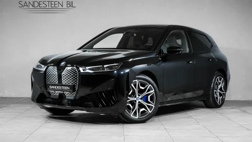 BMW iX xDrive50 XDRIVE50/SKYLOUNGE/LASER/ACC/H&K/360/BAKSTYRING/LUFT+++