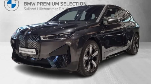 BMW iX xDrive50 Fully Charged/Bakhjulsstyring/Klimaseter/HarmanKardon